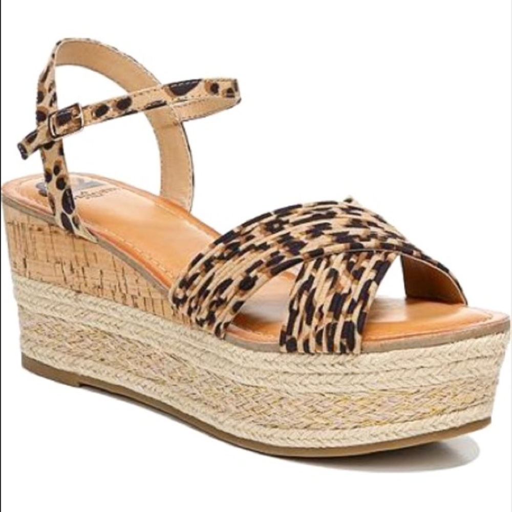 🆕 FERGALICIOUS LEOPARD PRINT WEDGED SANDALS! - Picture 2 of 11